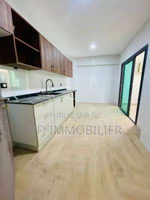 2chbre Appartement dans Francis Gweh, Cocody à Louer