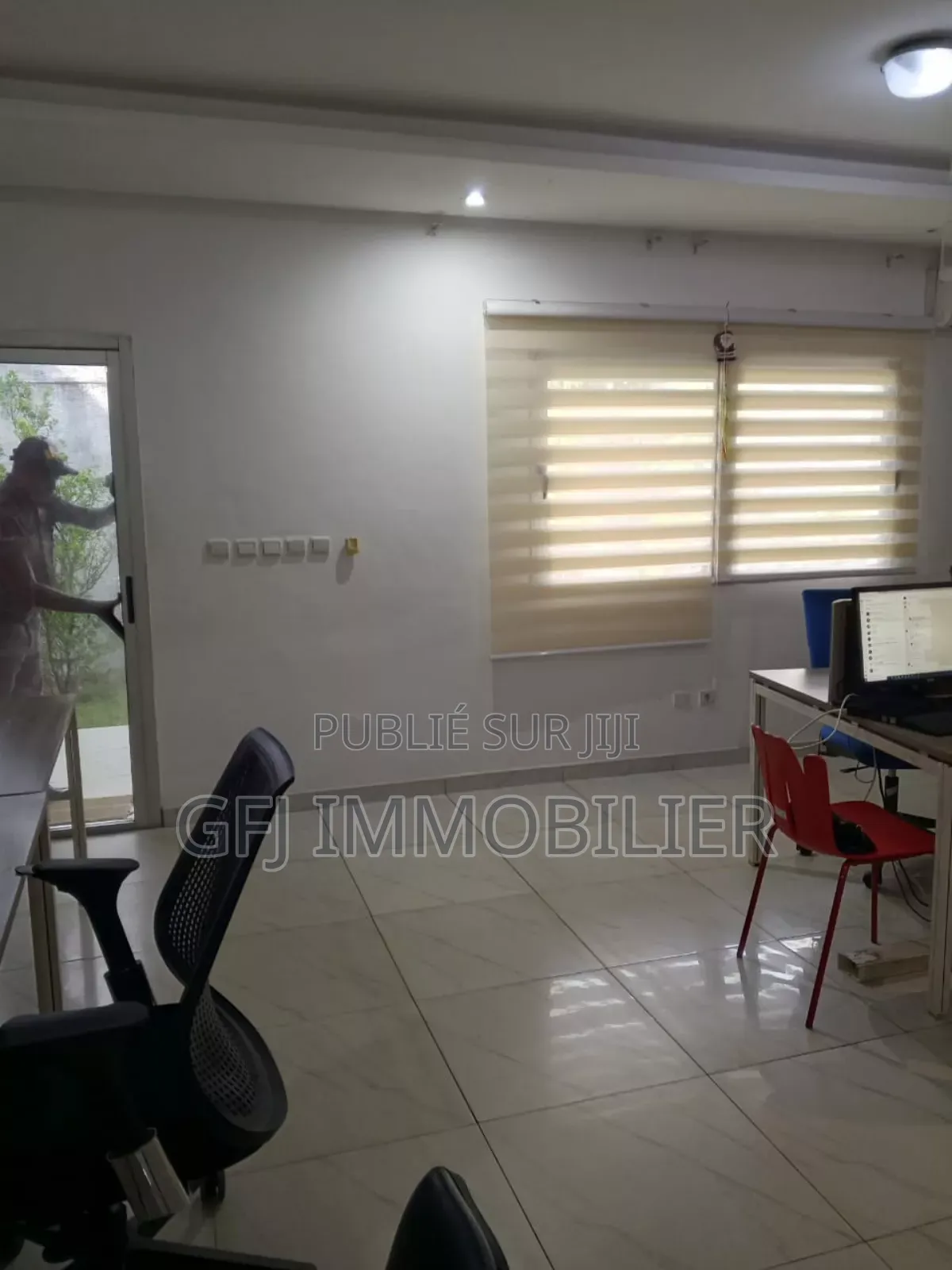 3chbre Duplex dans Francis Gweh, Cocody à Louer