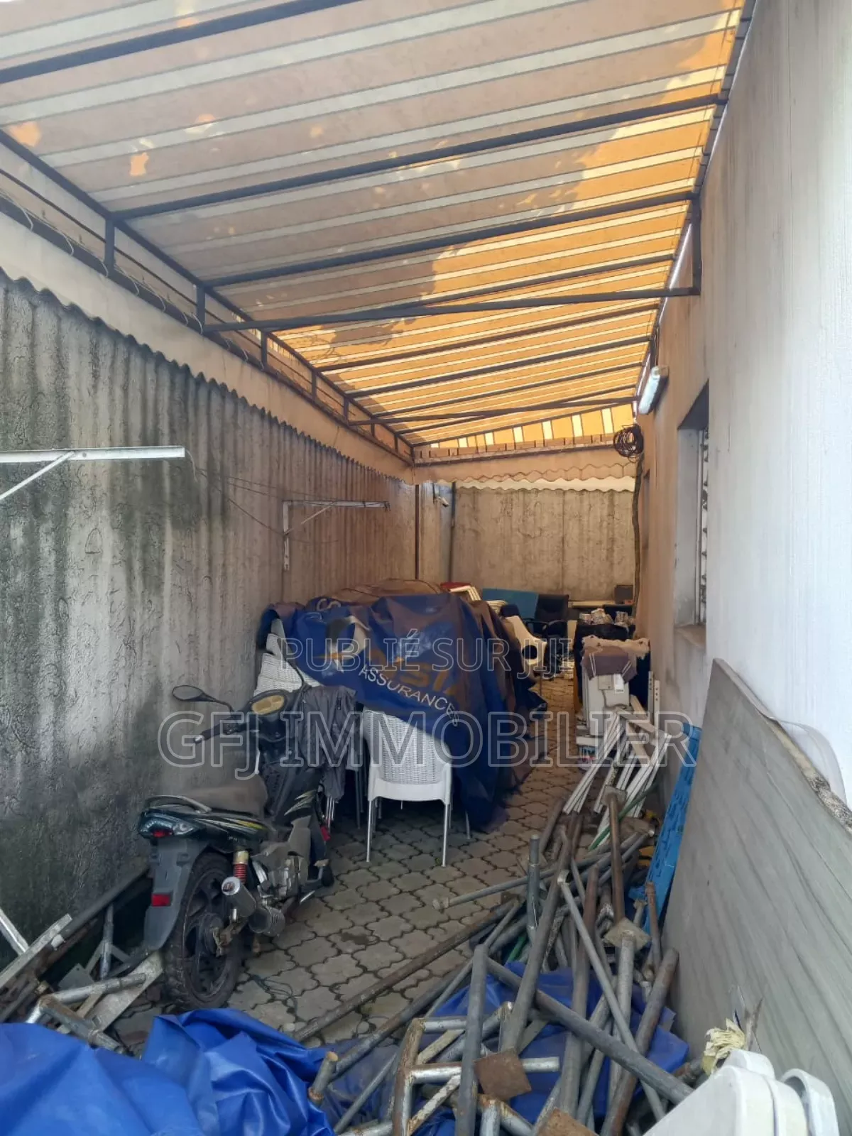 3chbre Duplex dans Francis Gweh, Cocody à Louer