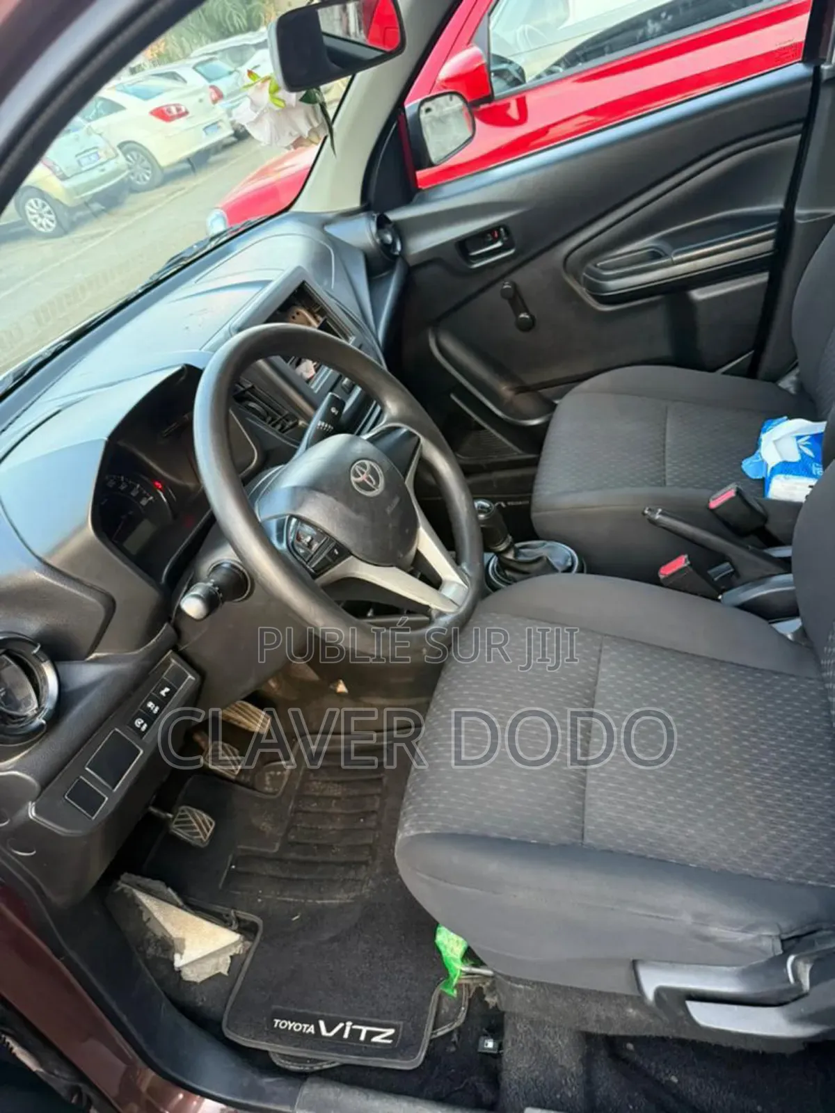 Toyota Vitz 2020 Marron