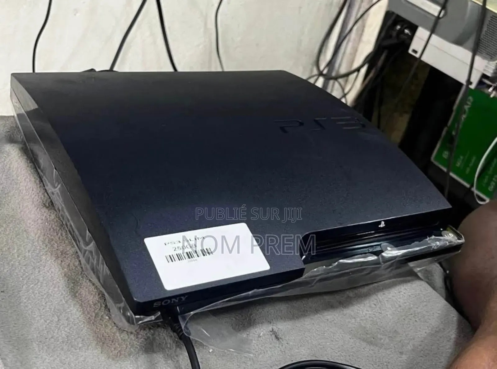 Ps3 Craquée 26 Jeux Vidéo Et Deux Manettes d'Origine Toute Neuve