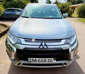 Mitsubishi Outlander 2.0 PHEV AWD 2020 Gris