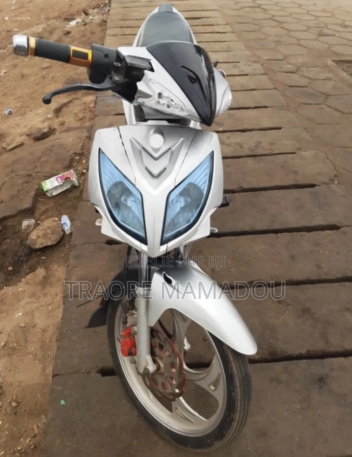 KTM Duke 125 2023 Blanc