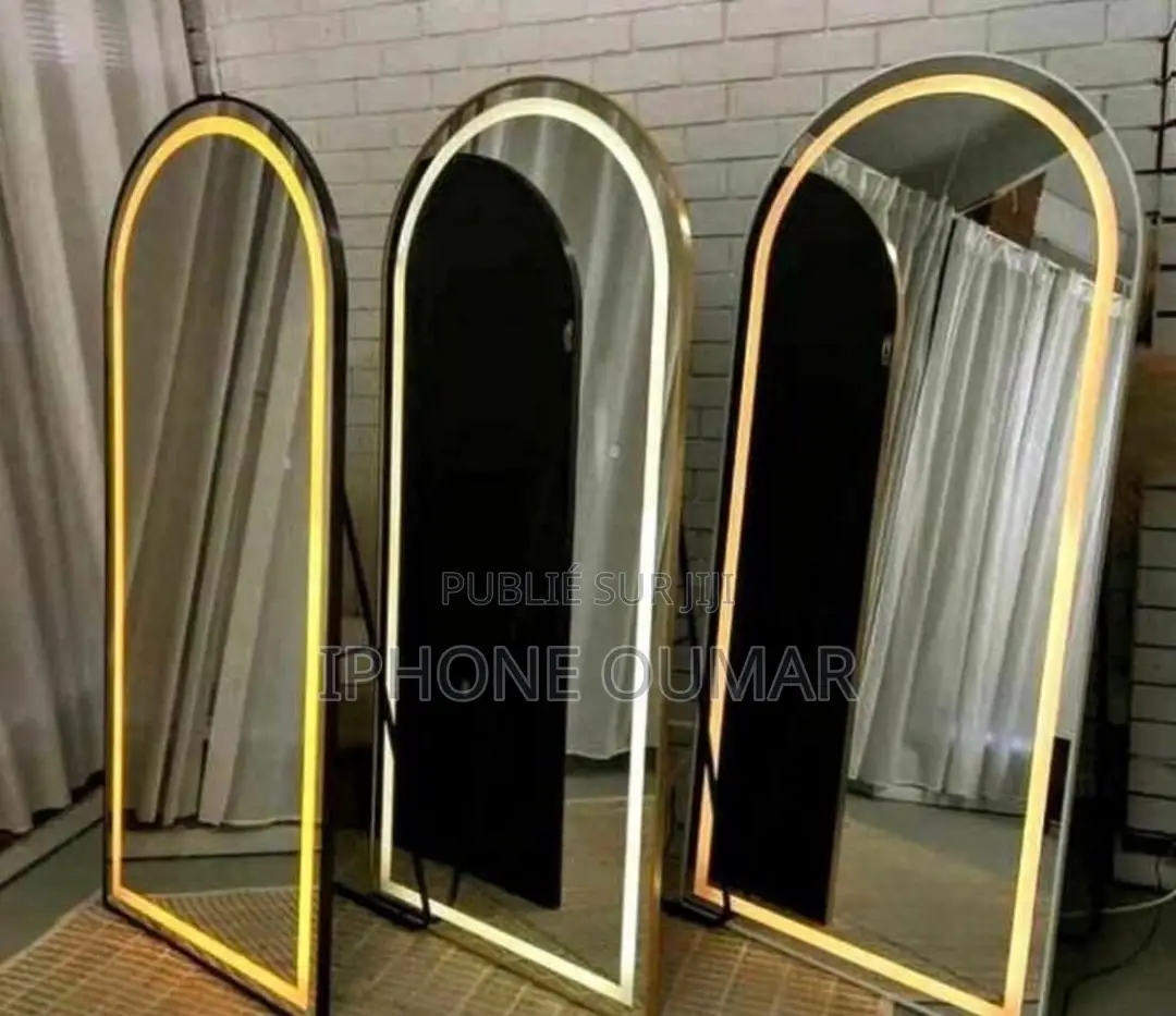 Miroir Au Mur