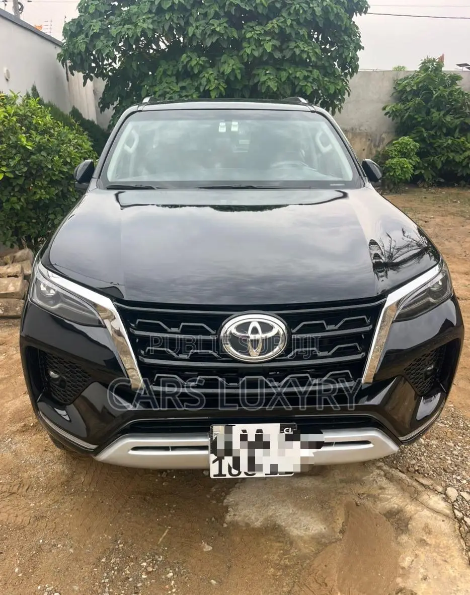 Toyota Fortuner 2025 Noir