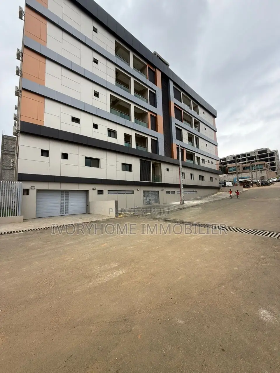 3chbre Appartement dans Cocody à Louer