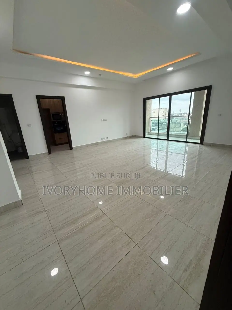 3chbre Appartement dans Cocody à Louer