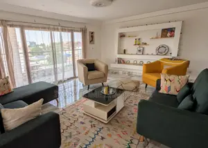 3chbre Appartement dans Cocody à Louer