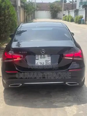 Mercedes-Benz 220 2020 Noir