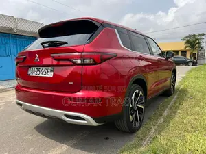 Mitsubishi Outlander SE 2022 Rouge