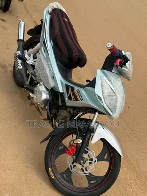 Nouveau KTM Duke 125 2025 Bleu