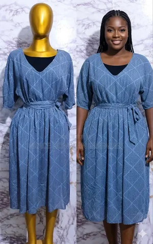 Robe Bleu Élégante. Solde