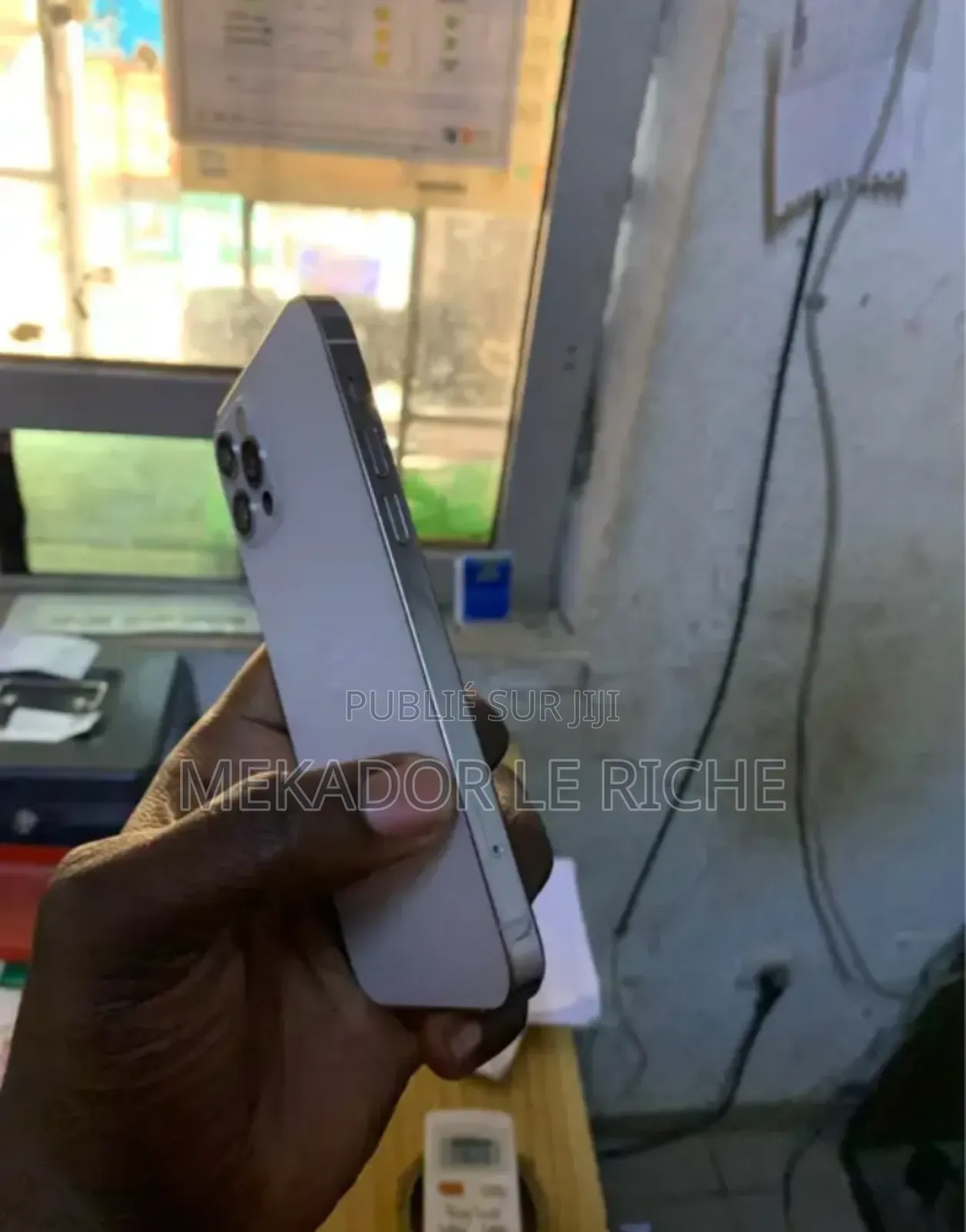 Nouveau Apple iPhone 12 Pro 128 GB Blanc