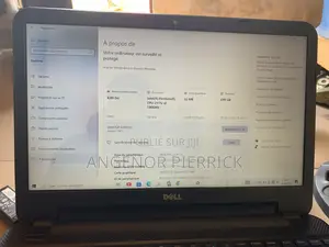 Ordinateur portable Dell Latitude 5300 4GB Intel Core i3 HDD 500GB