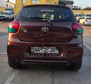 Toyota Vitz 2020 Marron