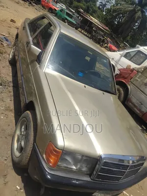 Mercedes-Benz 190 1999 Jaune