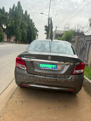 Suzuki Dzire 2023 Marron