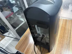 Nouveau Alienware Aurora R13 24GB Intel Core i5 SSD 1T