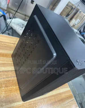 Nouveau Ordinateur de bureau MSI model 16GB AMD Ryzen 5 SSD 512GB