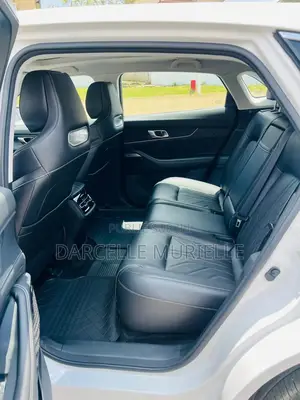 Nouveau Changan UNI-K 1.5 Hybrid FWD 2025 Blanc