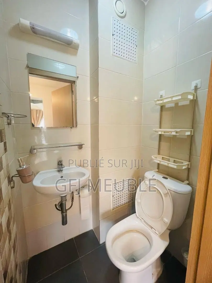 Meublé 3chbre Appartement dans Gfj Meublé, Cocody à Louer