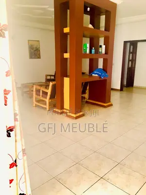 Meublé 4chbre Duplex dans Gfj Meublé, Cocody à Louer
