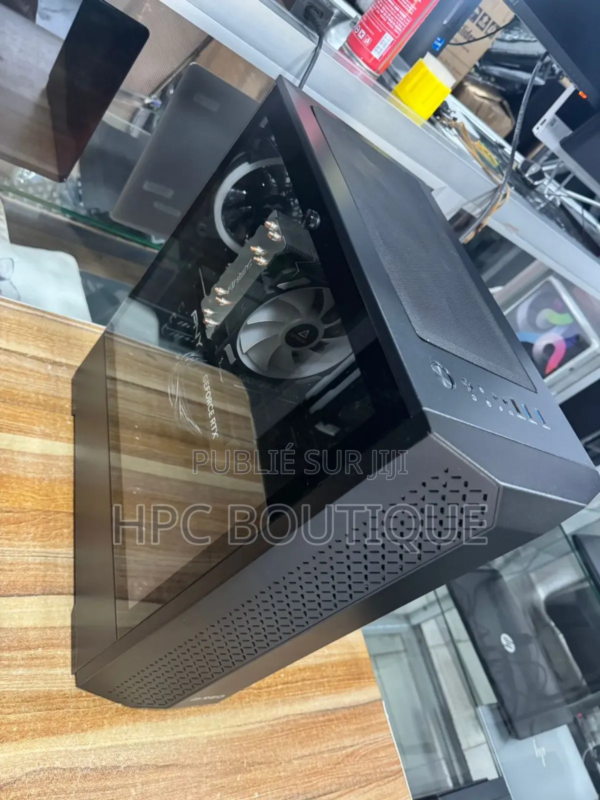 Nouveau Ordinateur de bureau MSI model 32GB AMD Ryzen 7 SSD 1T