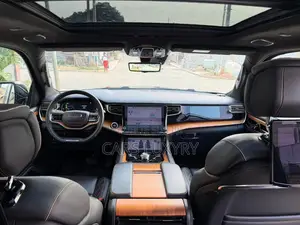 Jeep Grand Wagoneer Series III 4WD 2024 Noir