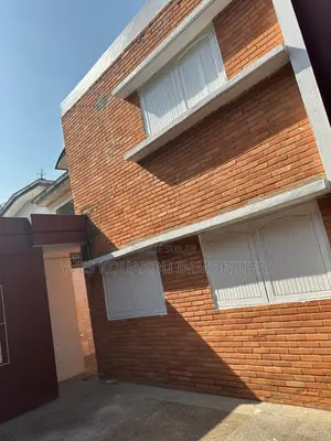 4chbre Duplex dans A La Rivera, Cocody à Vendre