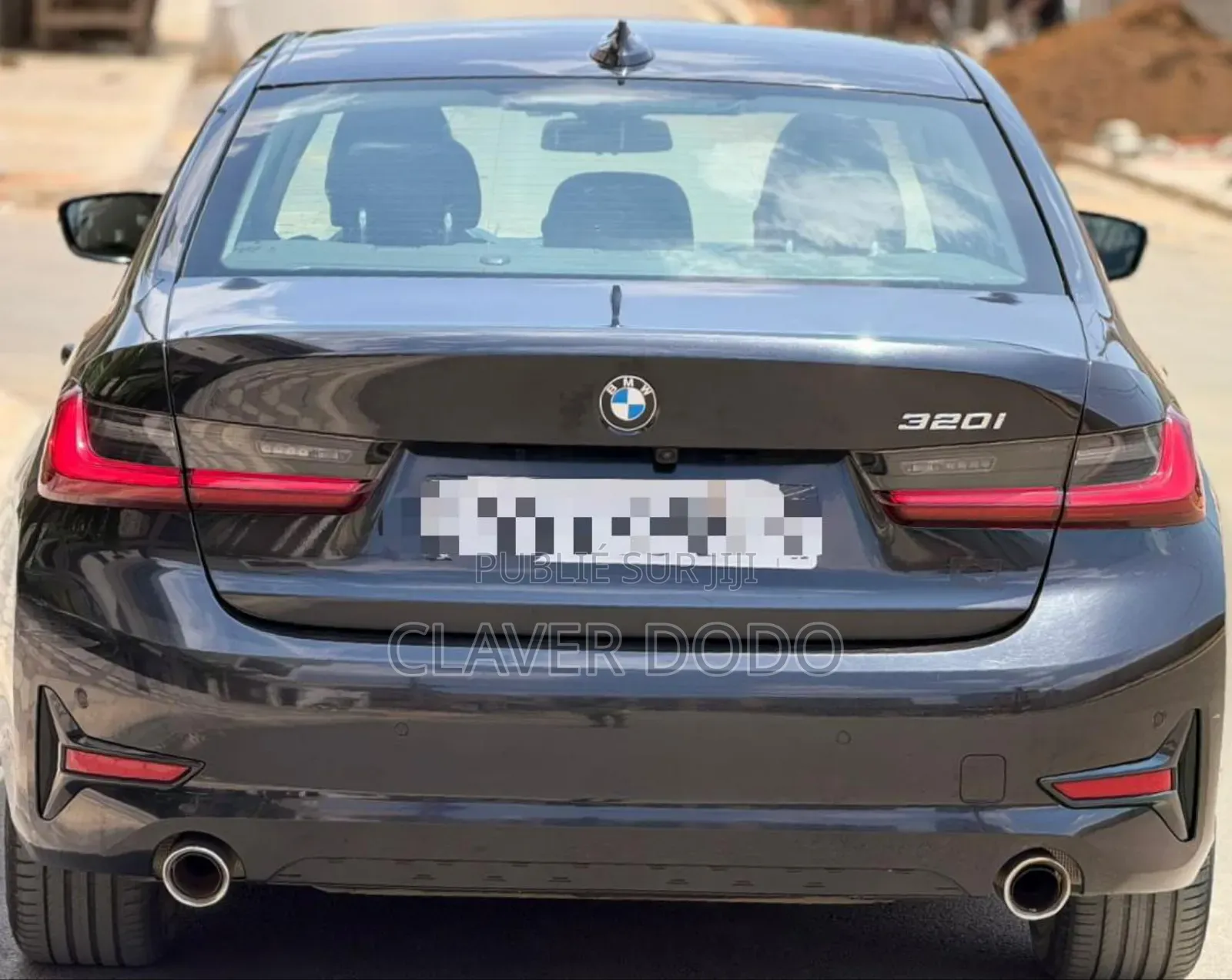 BMW 320i 2022 Bleu
