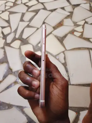 Apple iPhone 6s 32 GB Rose