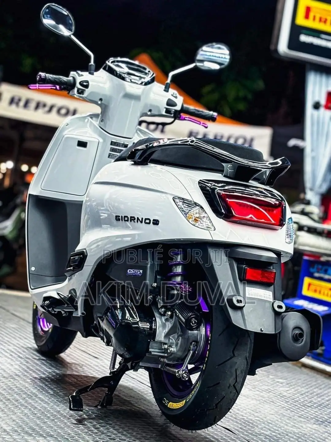 Nouveau Vespa GTV 300 Vespa 140th of Piaggio 2023 Blanc