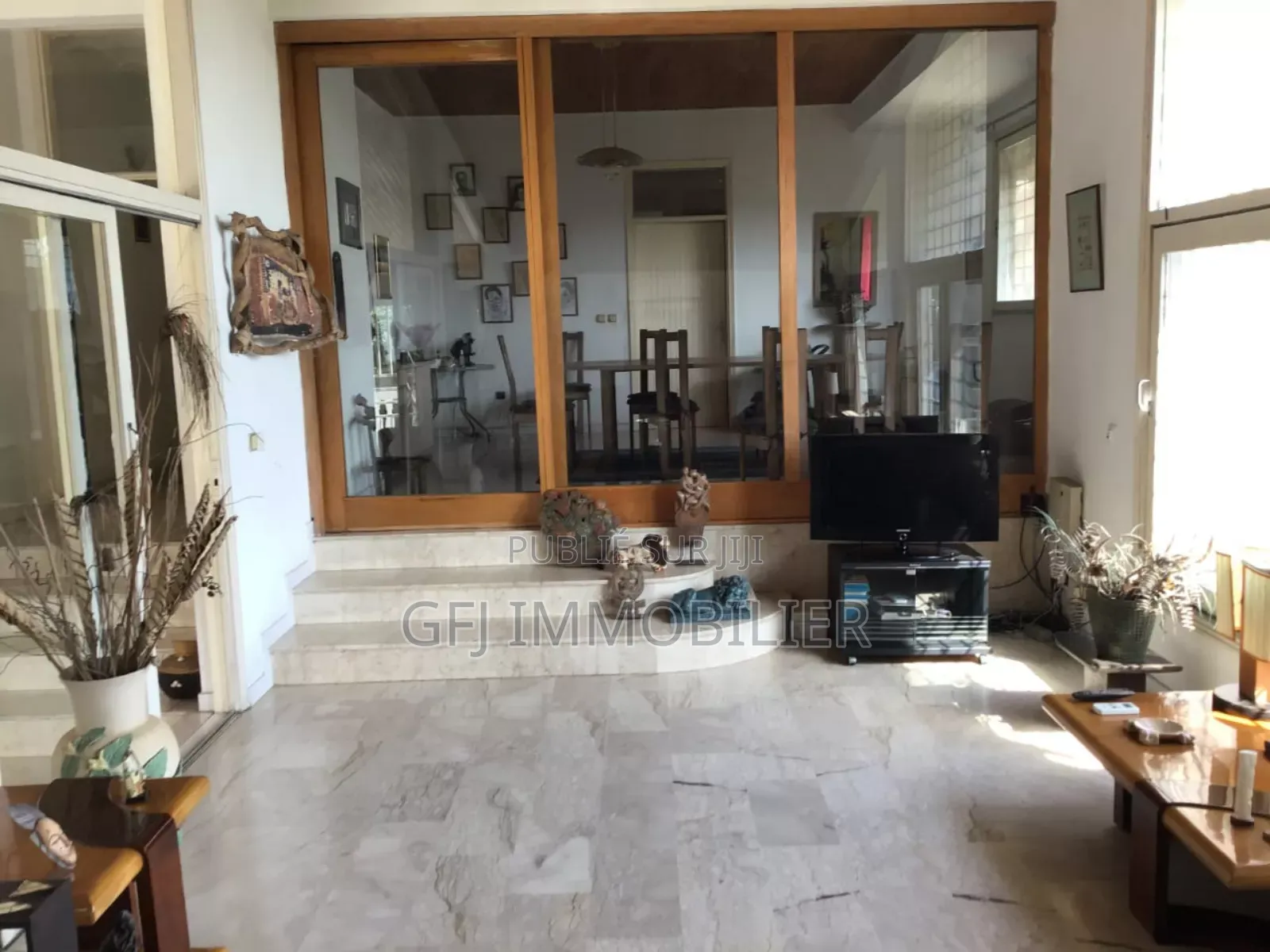 9chbre Duplex dans Francis Gweh, Cocody à Louer