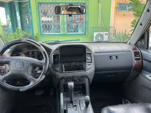 Mitsubishi Pajero 2008 Argenté