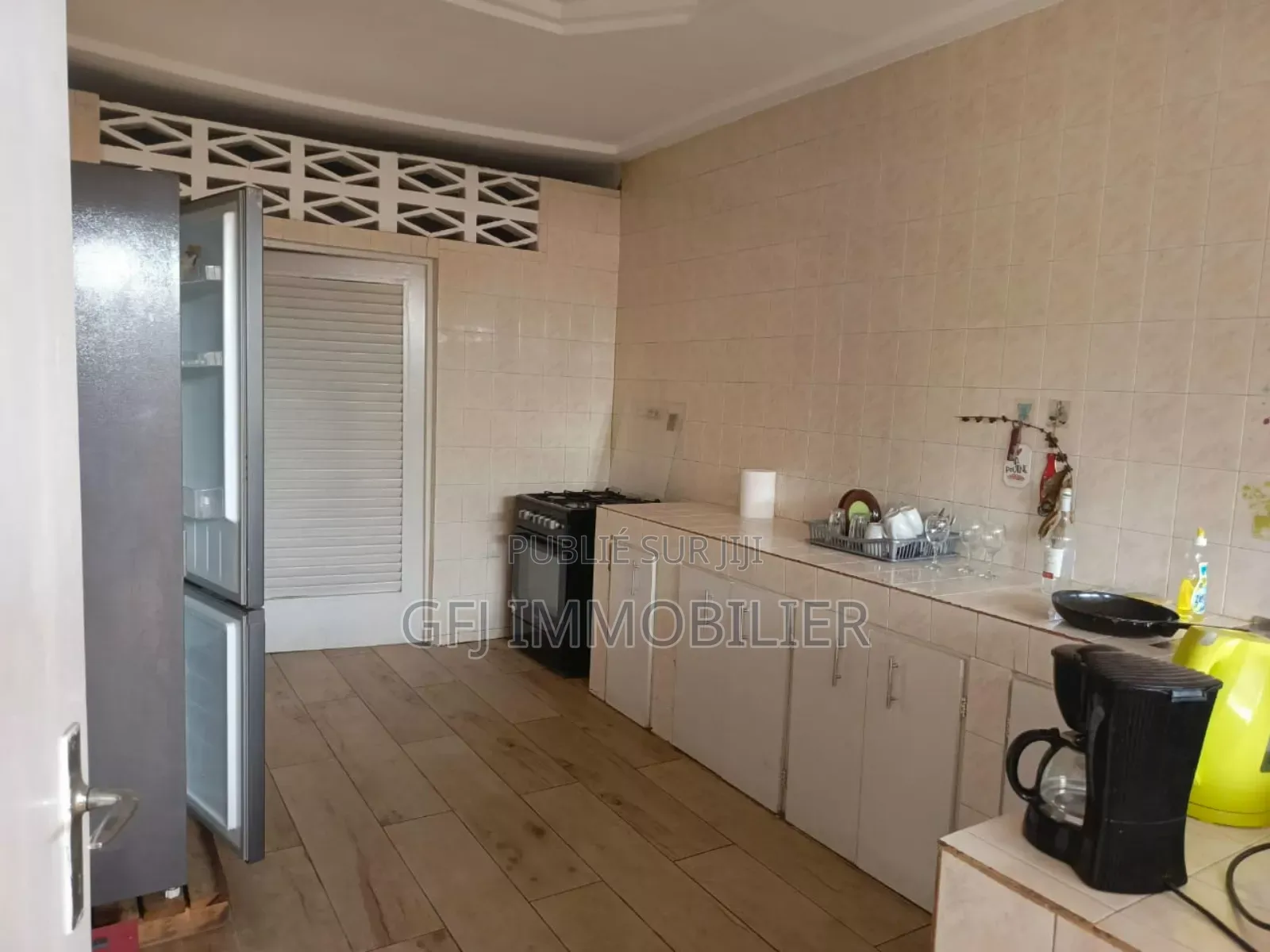 3chbre Villa dans Francis Gweh, Cocody à Louer