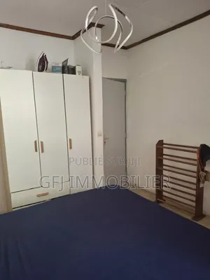 4chbre Villa dans Francis Gweh, Cocody à Louer
