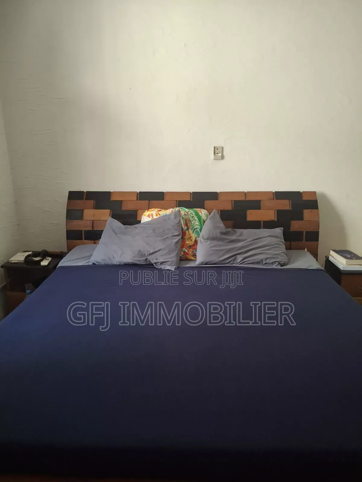 4chbre Villa dans Francis Gweh, Cocody à Louer
