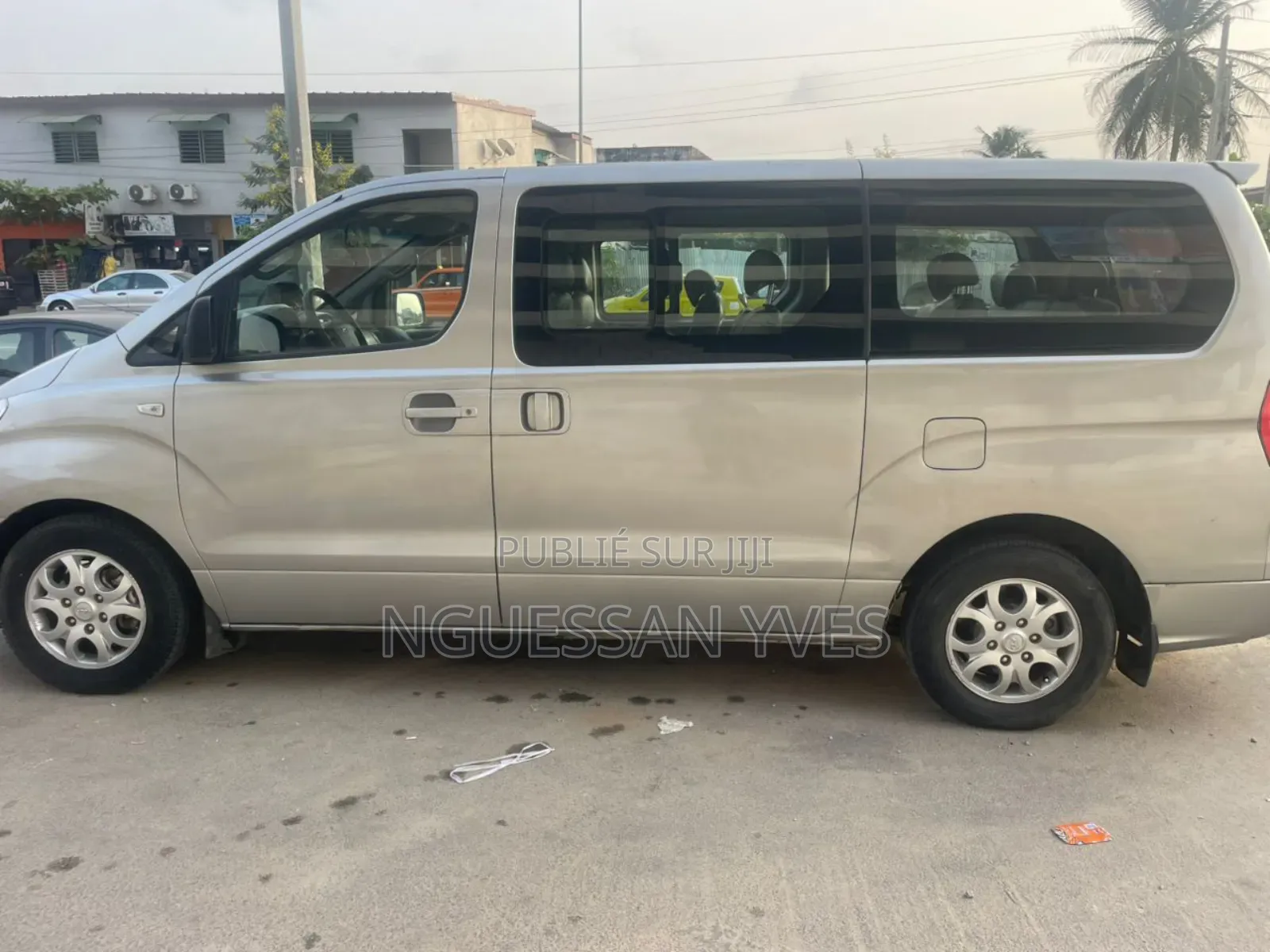 Hyundai H1 2015 Beige