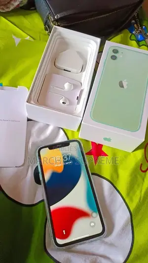 Nouveau Apple iPhone 11 256 GB Vert
