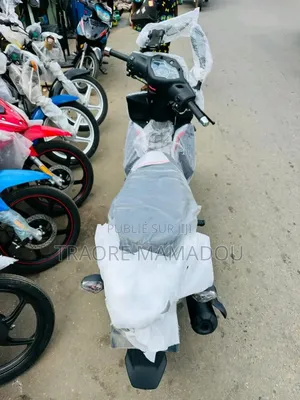 Nouveau TVS Apache RTR 160 4V Fi 2024 Blanc