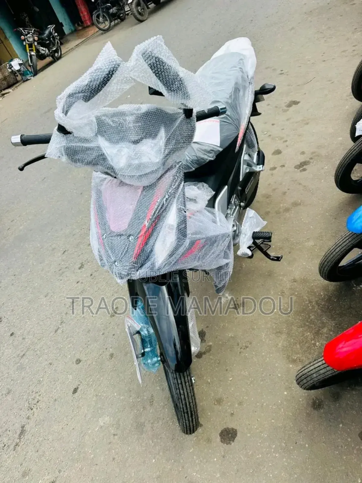 Nouveau TVS Apache RTR 160 4V Fi 2024 Blanc