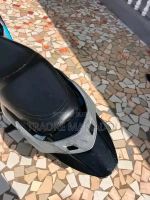 Nouveau TVS Apache RTR 160 2v Refresh X-connect 2022 Bleu