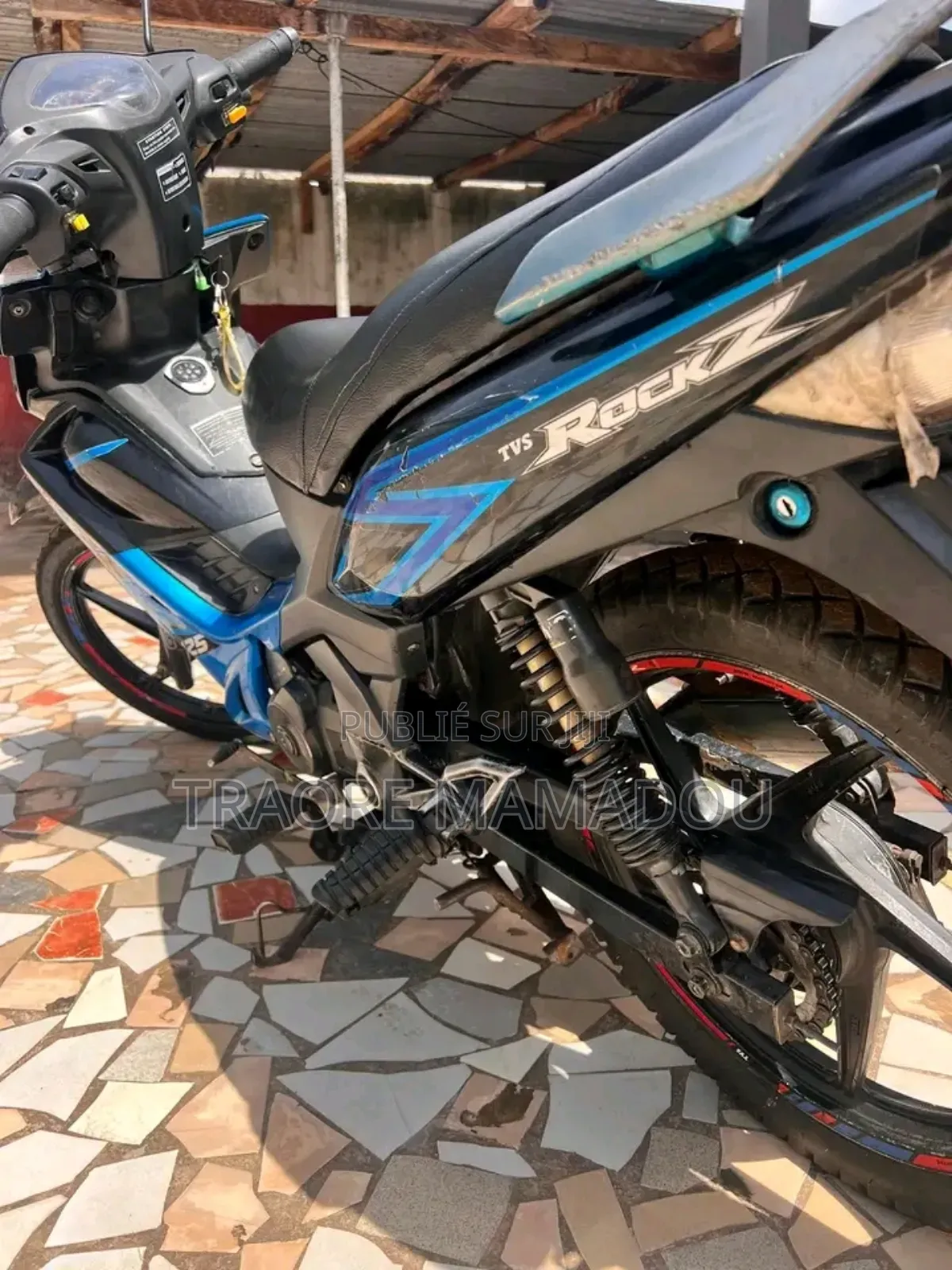 Nouveau TVS Apache RTR 160 2v Refresh X-connect 2022 Bleu