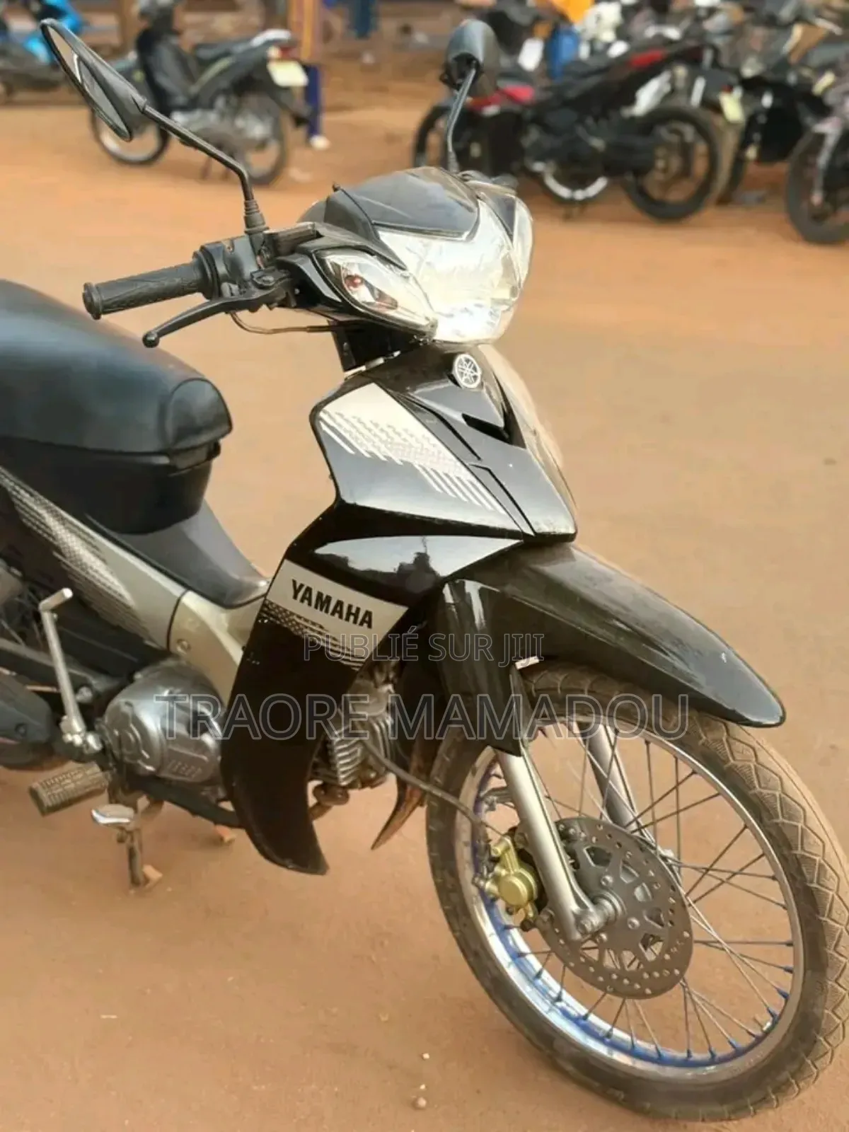 Nouveau Yamaha Majesty 2022 Noir