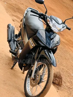 Nouveau Yamaha Majesty 2022 Noir