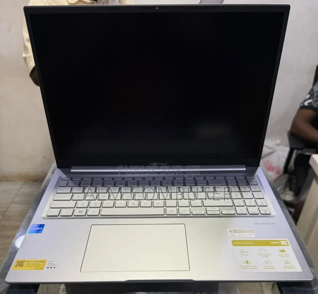 Ordinateur portable Asus 1015E 16GB Intel Core i7 SSD 3T