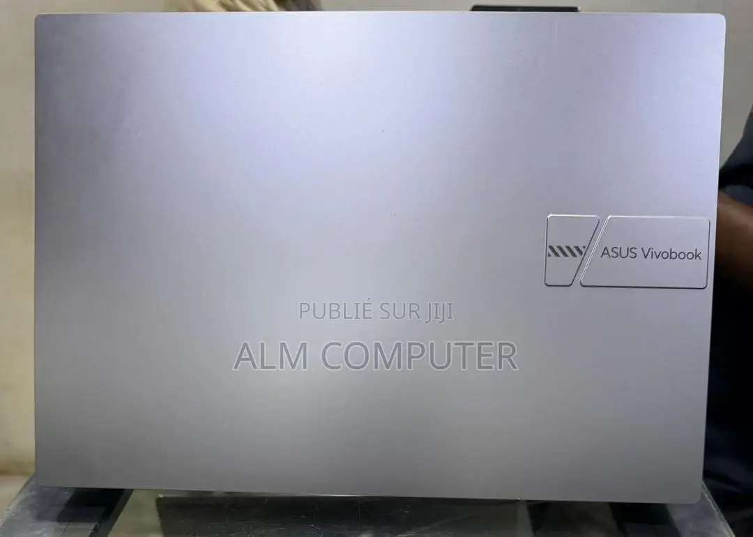 Ordinateur portable Asus 1015E 16GB Intel Core i7 SSD 3T