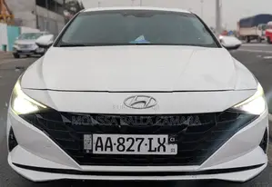Hyundai Elantra Limited 2022 Blanc