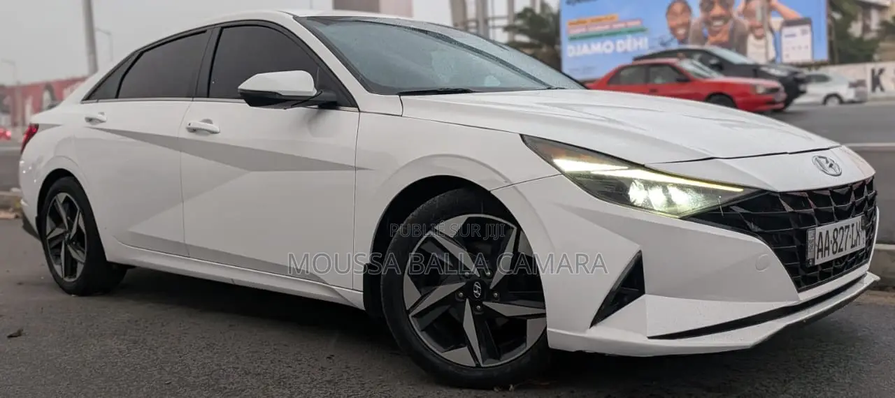 Hyundai Elantra Limited 2022 Blanc