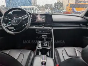 Hyundai Elantra Limited 2022 Blanc